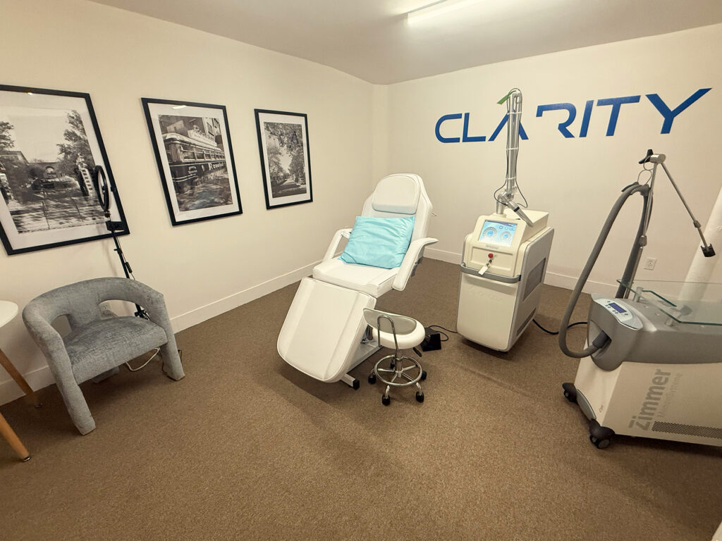 Clarity Tattoo Removal treatment room with the treatment chair and the Candela PicoWay laser